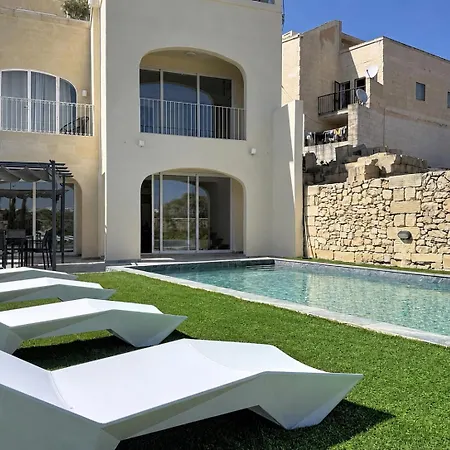 Luxury Duplex House In Center Of Malta With Private Swimming Pool Σπίτι διακοπών