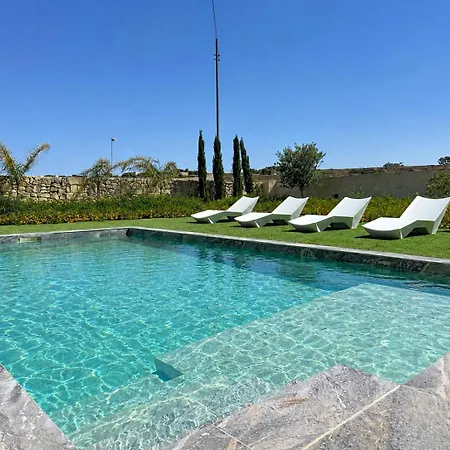 Luxury Duplex House In Center Of Malta With Private Swimming Pool Żebbuġ