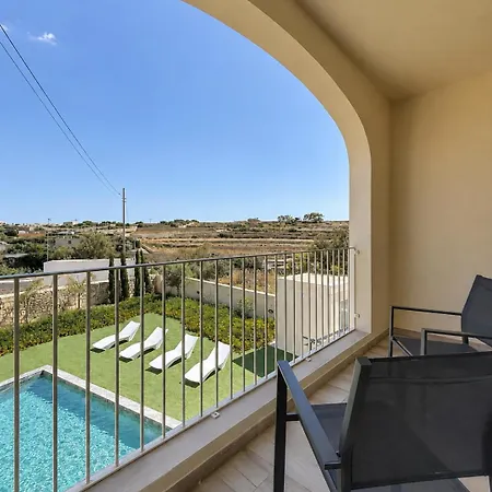 Luxury Duplex House In Center Of Malta With Private Swimming Pool Σπίτι διακοπών
