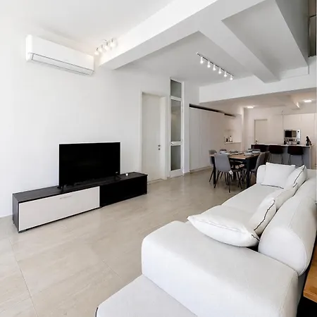 Luxury Duplex House In Center Of Malta With Private Swimming Pool Σπίτι διακοπών