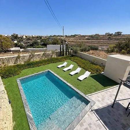Luxury Duplex House In Center Of Malta With Private Swimming Pool Σπίτι διακοπών