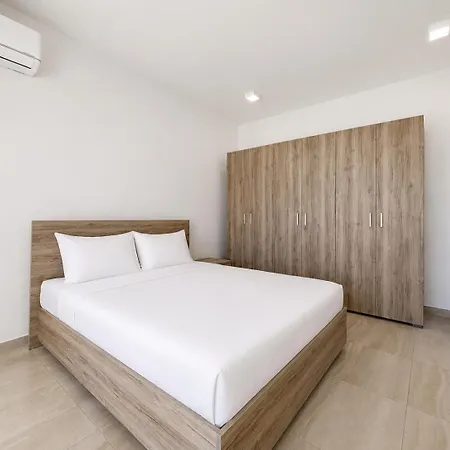 Σπίτι διακοπών Luxury Duplex House In Center Of Malta With Private Swimming Pool